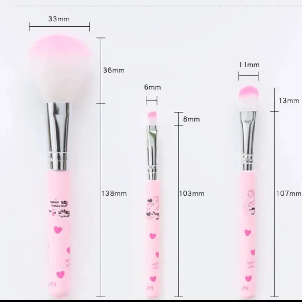 🆕 📢 LAST ONE Hello Kitty Make-up Brush Set. - Picture 3 of 4